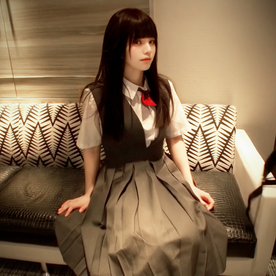 FC2 PPV 4772880 由緒正しき名家令嬢の18歳清楚お嬢様と人生初中出しハメ撮り